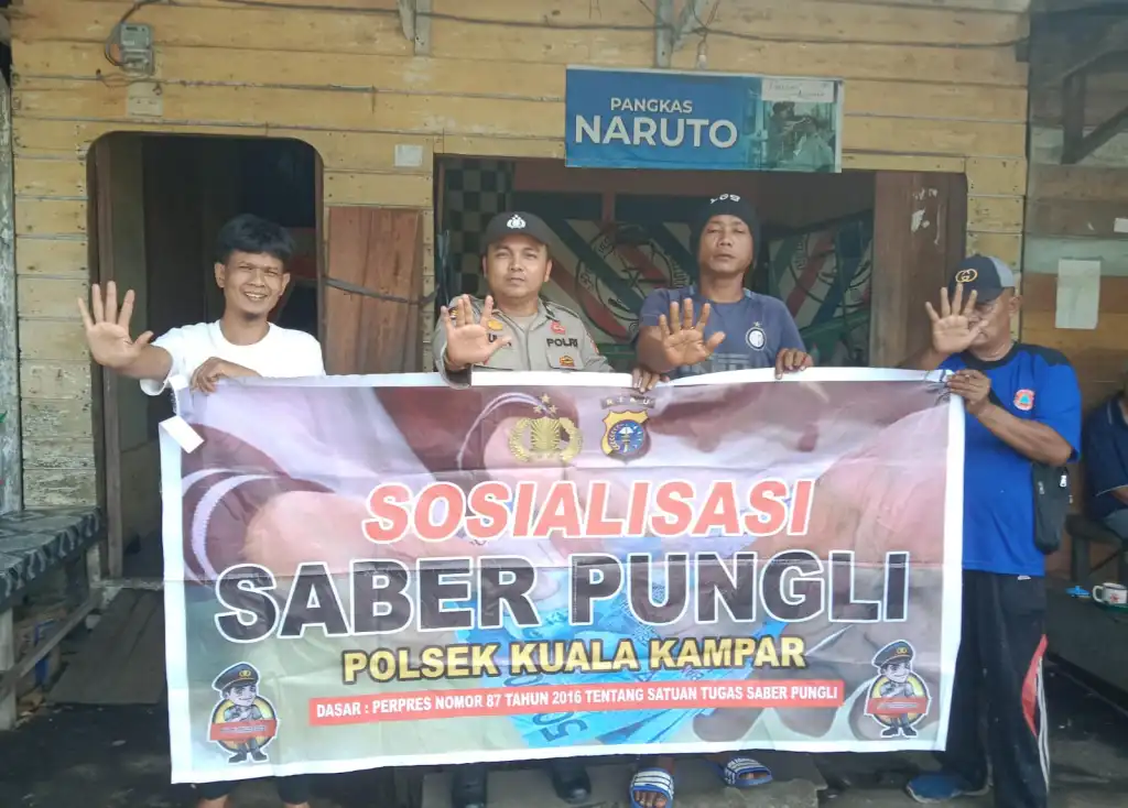 Sambangi Warga, Polsek Kuala Kampar Sosialisasi Saber Pungli di Kelurahan